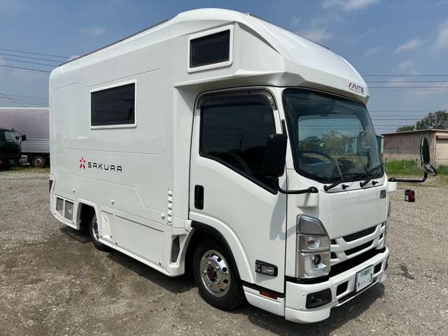 Isuzu Elf 3