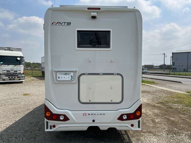 Isuzu Elf 5