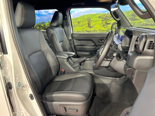 Toyota Land Cruiser FJ 8