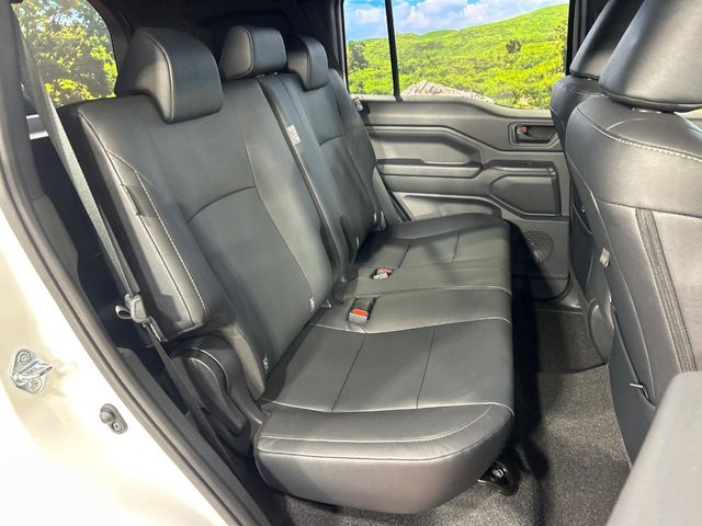 Toyota Land Cruiser FJ 9