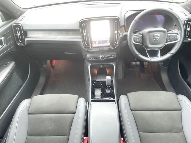 Volvo XC40リチャージ 2