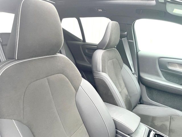 Volvo XC40リチャージ 9