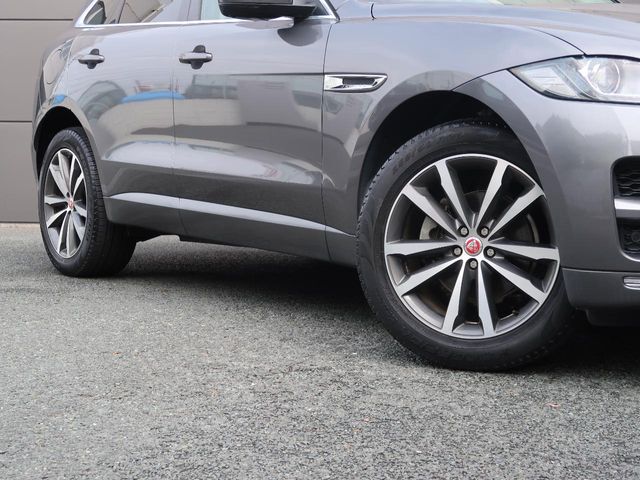 Jaguar F-Pace 4