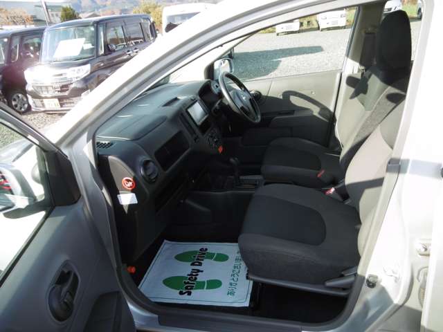 Nissan NV150 AD 11