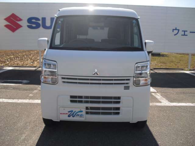 Mitsubishi Minicab Van 3