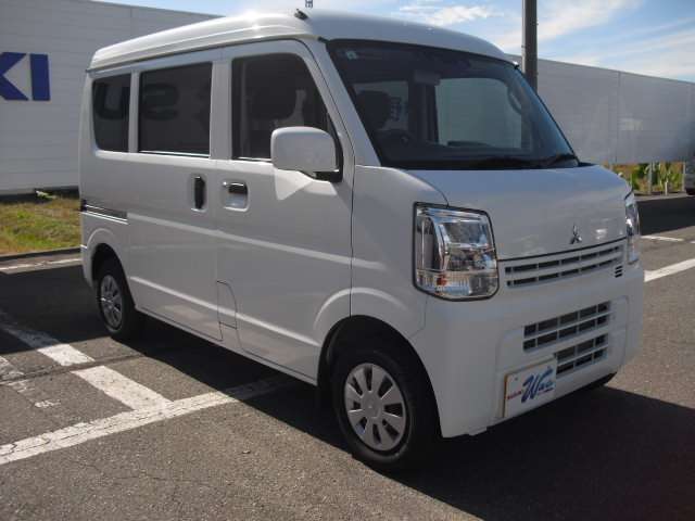 Mitsubishi Minicab Van 4
