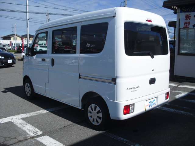 Mitsubishi Minicab Van 8