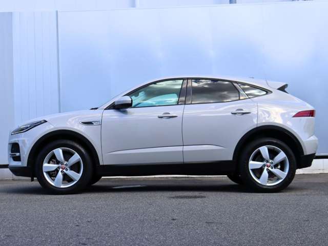 Jaguar E-Pace 7