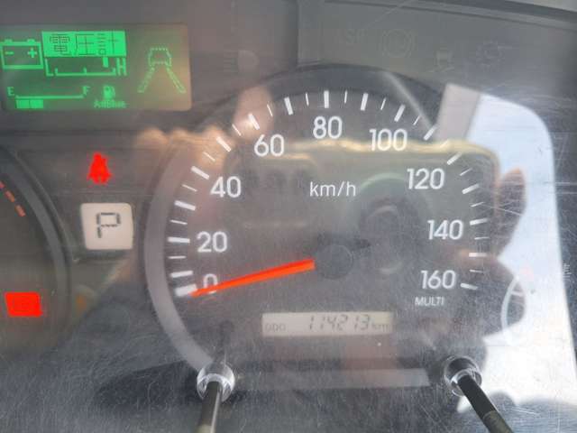Isuzu Elf 8
