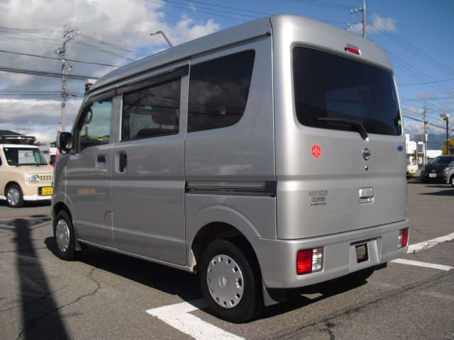 Nissan NV100 Clipper 8