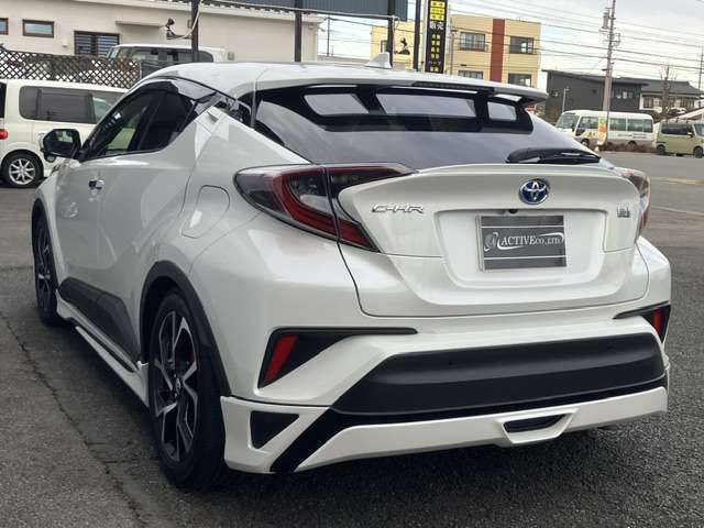 Toyota C-HR 10