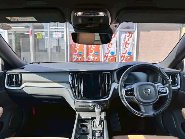 Volvo V60 Cross Country 5