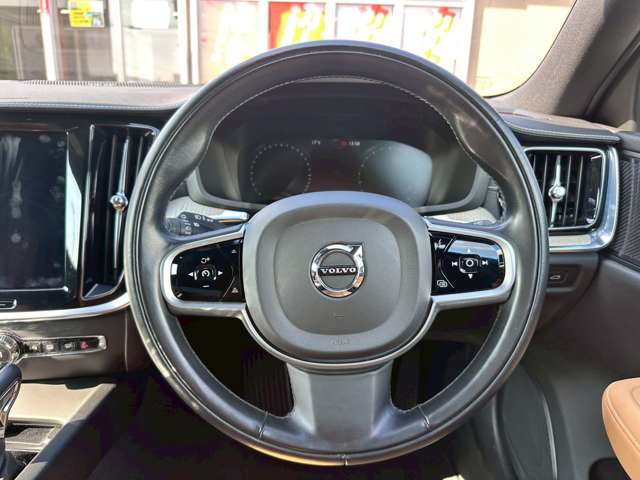 Volvo V60 Cross Country 9
