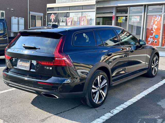 Volvo V60 Cross Country 10