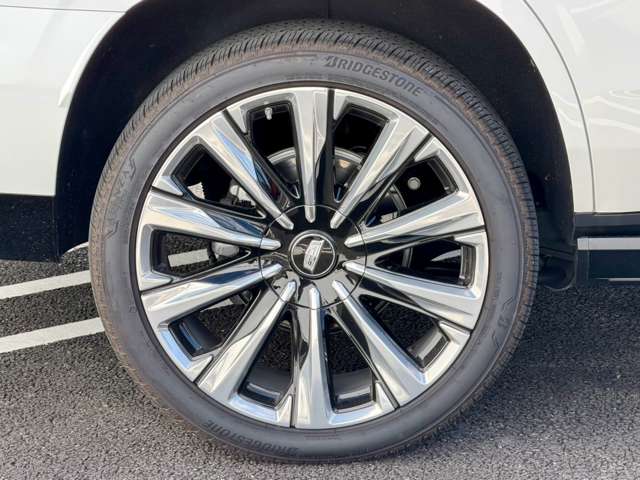 Cadillac エスカレード 5