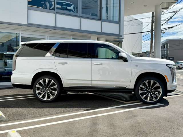 Cadillac エスカレード 6