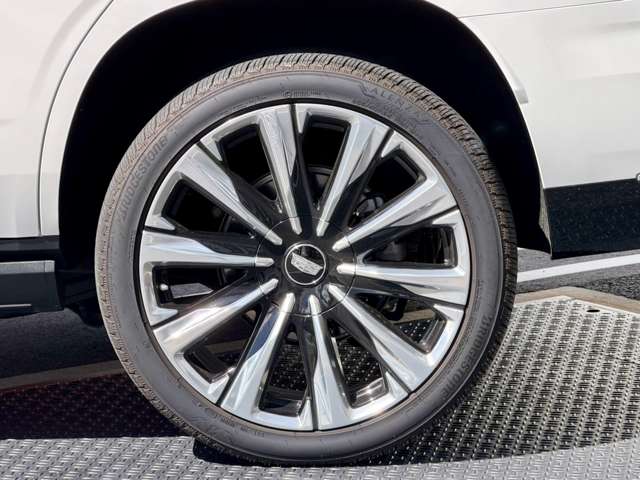 Cadillac エスカレード 10