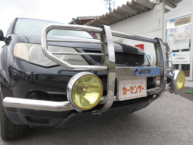 Mitsubishi Outlander 4