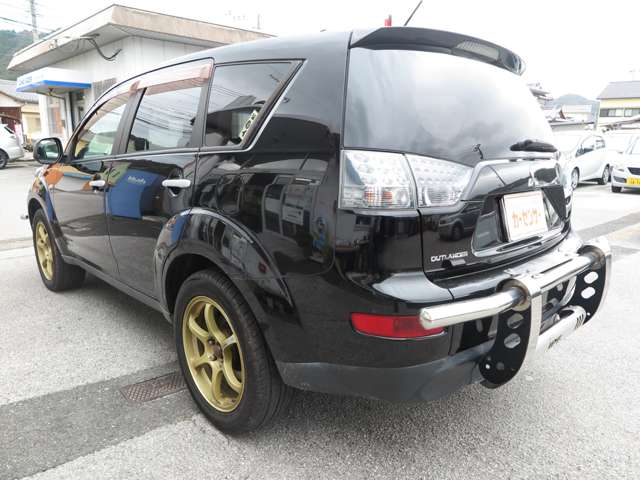 Mitsubishi Outlander 8