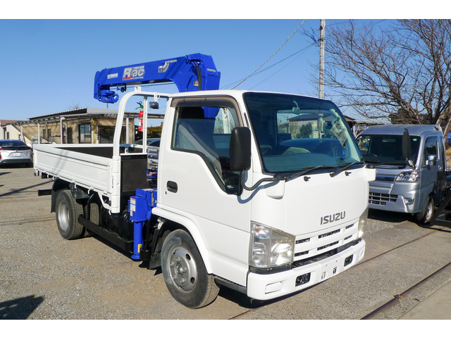 Isuzu Elf 3