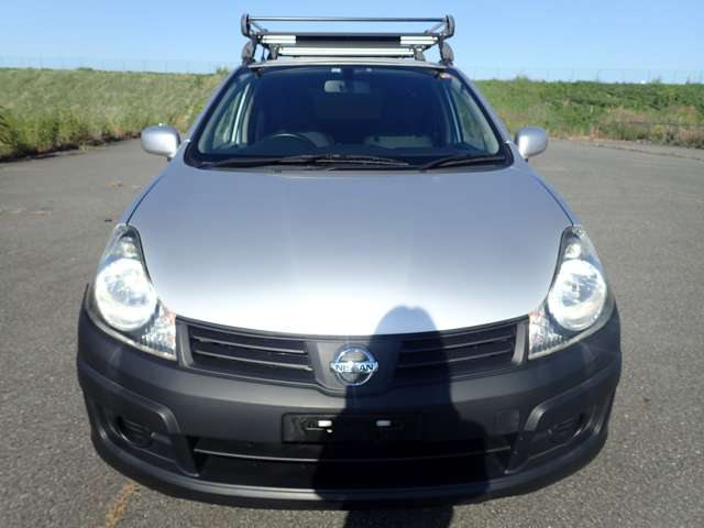 Nissan AD 2