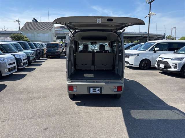 Suzuki Every 12
