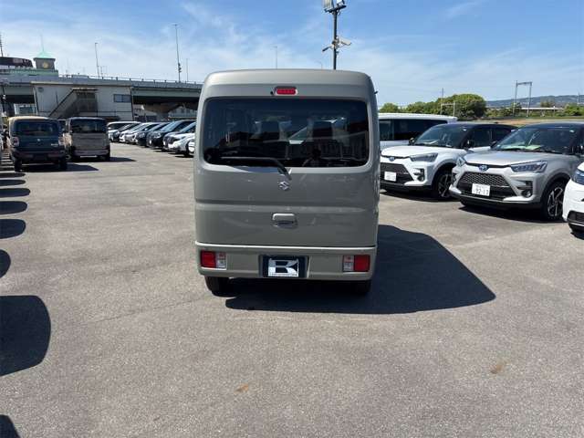 Suzuki Every 9