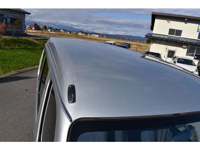 Daihatsu Hijet Cargo 11