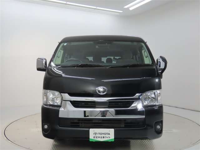 Toyota Hiace 6