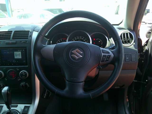 Suzuki Escudo 8