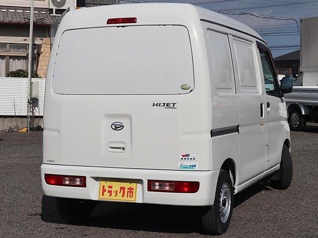 Daihatsu Hijet Cargo 5