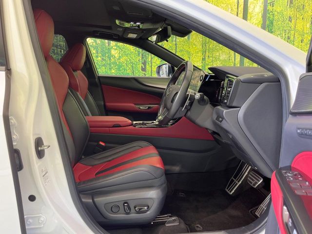 Lexus NX 8