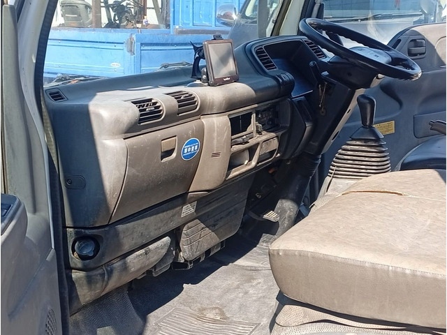 Isuzu Elf 9