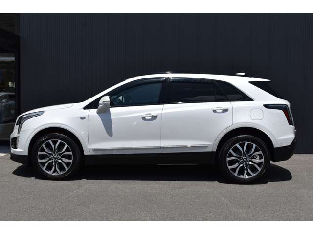 Cadillac XT5 12