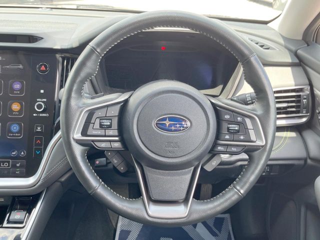 Subaru Legacy Outback 11