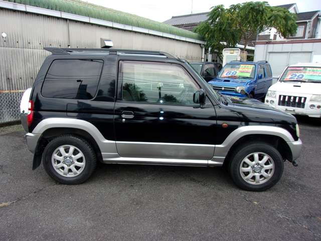 Mitsubishi Pajero Mini 11
