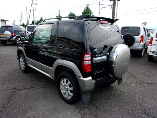 Mitsubishi Pajero Mini 8