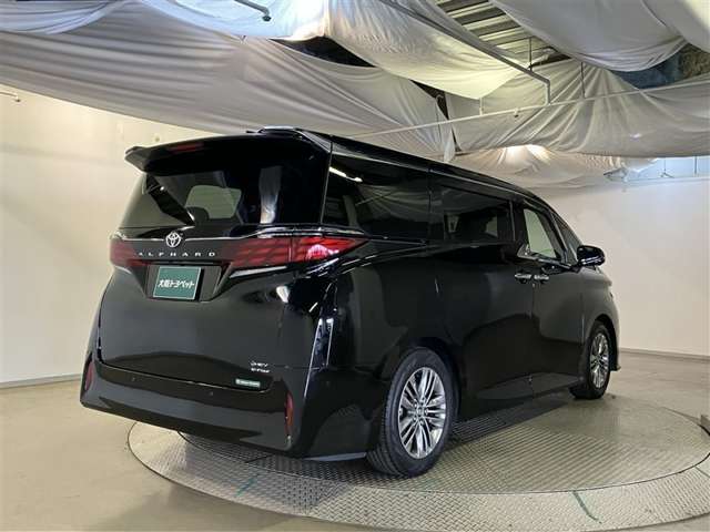 Toyota Alphard 8