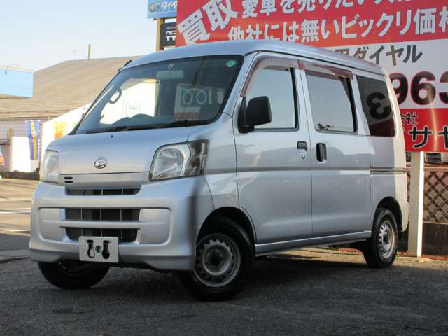Daihatsu Hijet Cargo 2