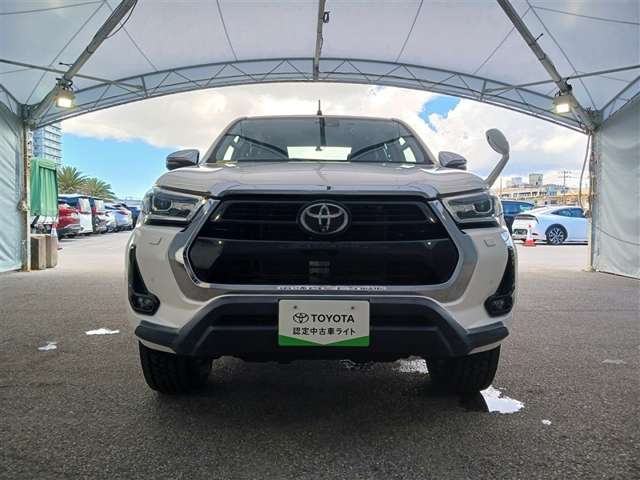 Toyota Hilux 9