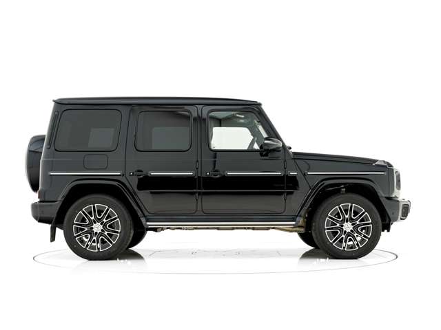 Mercedes-Benz G-Class 8