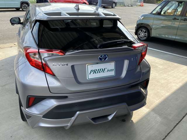 Toyota C-HR 4