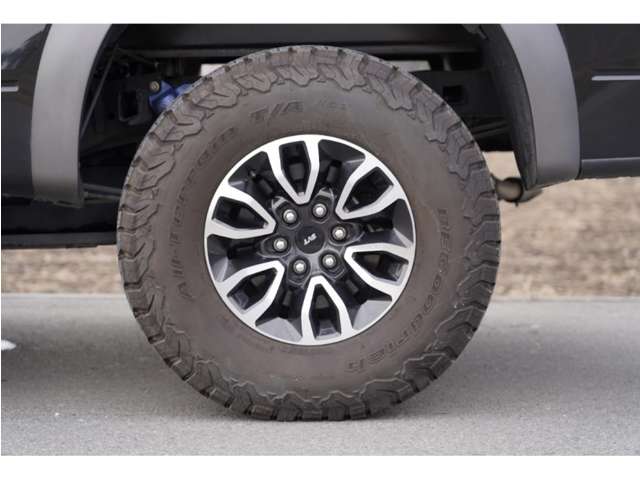 Ford F-150 12