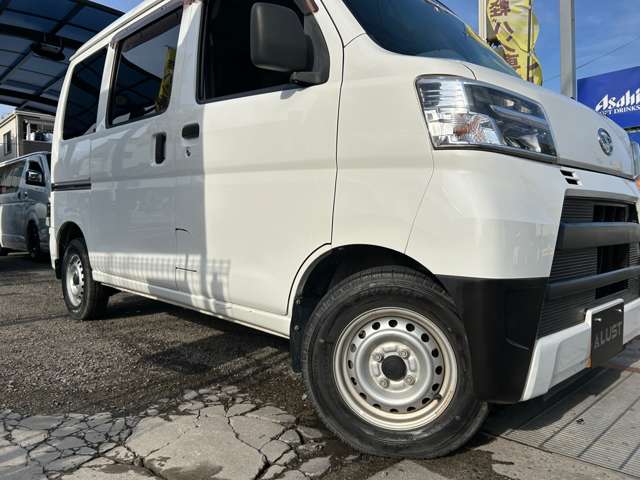 Daihatsu Hijet Cargo 11