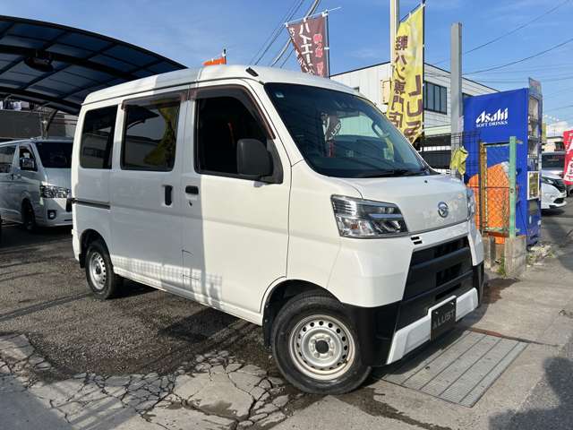 Daihatsu Hijet Cargo 3
