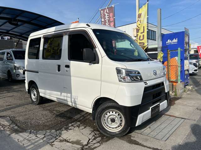Daihatsu Hijet Cargo 5