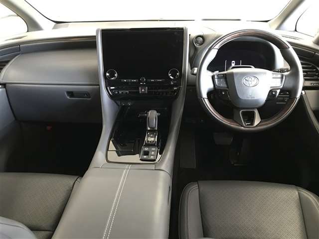 Toyota Vellfire 9