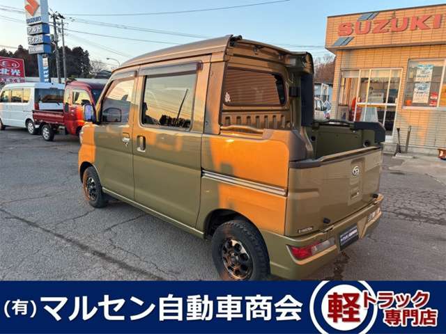 Daihatsu Hijet Deck Van 4