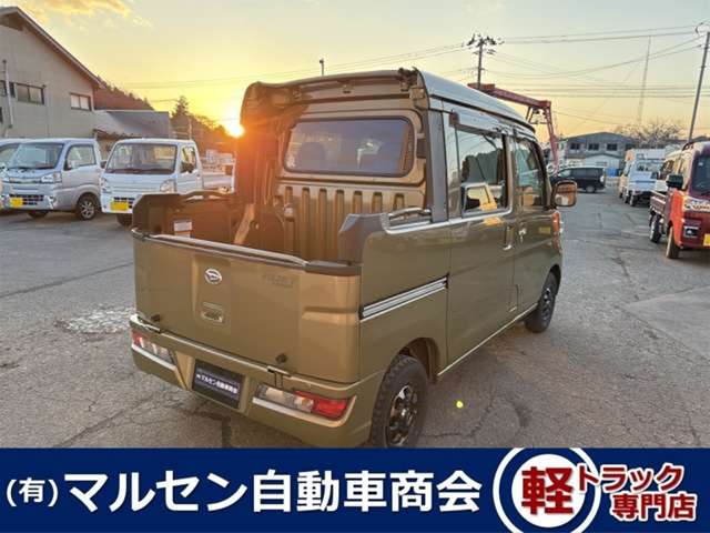 Daihatsu Hijet Deck Van 6