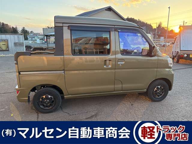 Daihatsu Hijet Deck Van 7